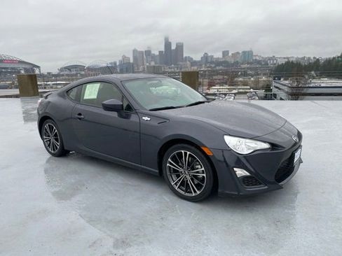 Used 2013 Scion FR-S image 1
