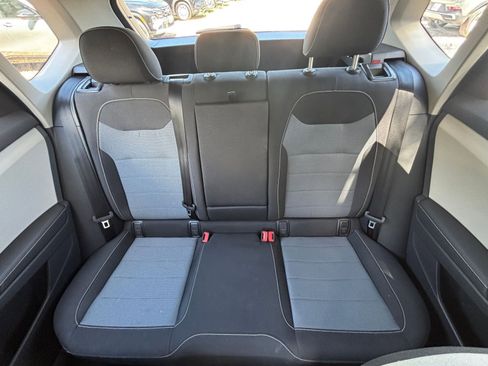 Used 2025 Volkswagen Taos S image 38