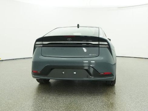 New 2026 Toyota Prius Plug-In Hybrid FWD image 96