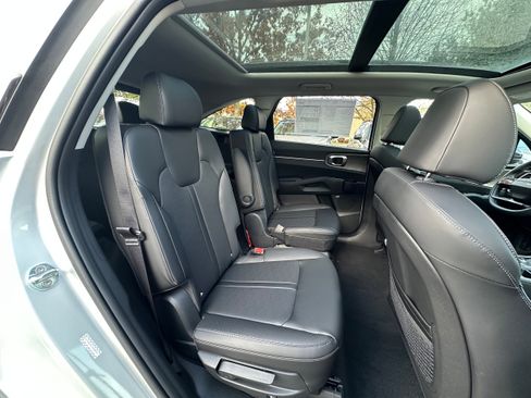 New 2026 Kia Sorento X-Line EX image 17