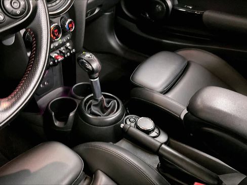 Used 2019 MINI Cooper S w/ Premium Package image 19