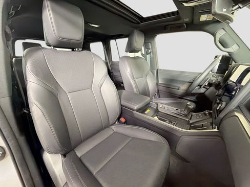 Used 2024 Lexus GX 550 w/ Accessory Package (Z1) image 30