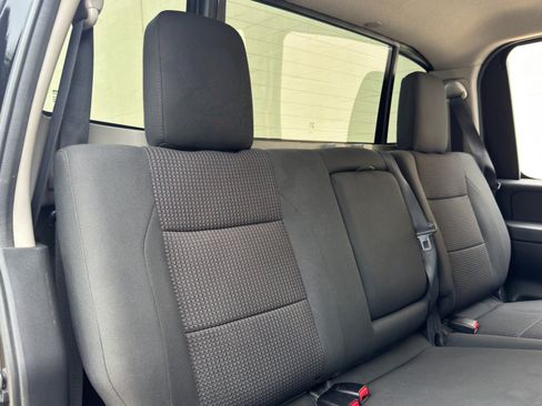 Used 2012 Nissan Titan SV w/ SV Value Truck Pkg AWD/4WD image 30