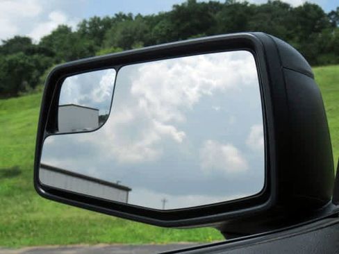 Used 2023 GMC Sierra 1500 Elevation image 30