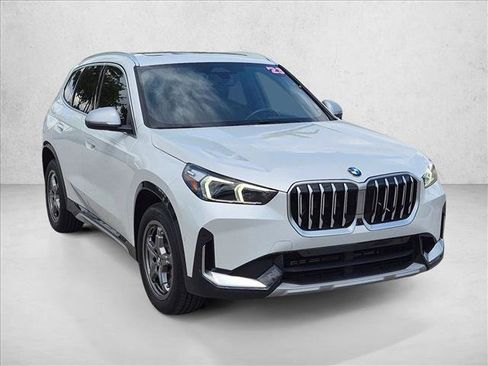Used 2023 BMW X1 xDrive28i w/ Premium Package AWD/4WD image 3
