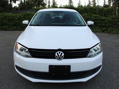 Used 2014 Volkswagen Jetta SE image 9