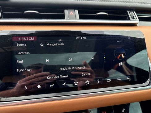 Used 2019 Land Rover Range Rover Velar R-Dynamic SE AWD/4WD image 28