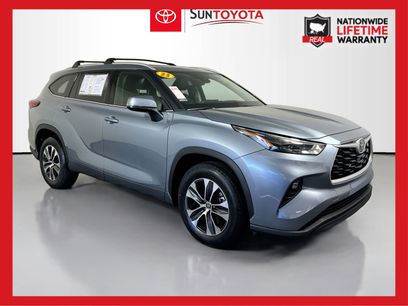 Used 2022 Toyota Highlander XLE