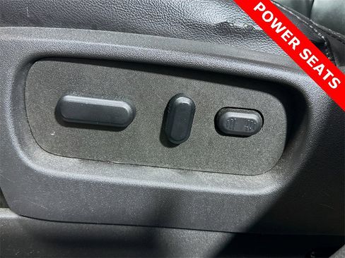 Used 2012 Ford Explorer XLT image 34