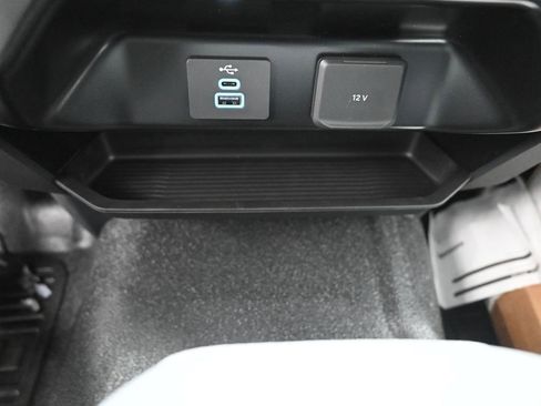 New 2025 Ford F550 4x4 Regular Cab Super Duty image 28