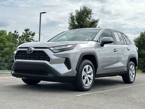 Used 2023 Toyota RAV4 LE AWD/4WD image 26