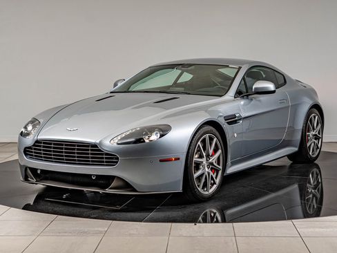 Used 2015 Aston Martin V8 Vantage GT RWD image 1