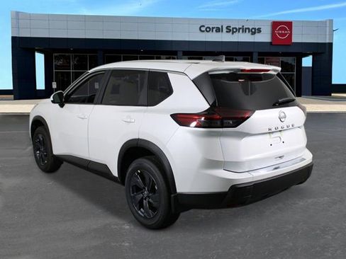 New 2026 Nissan Rogue SV FWD image 3