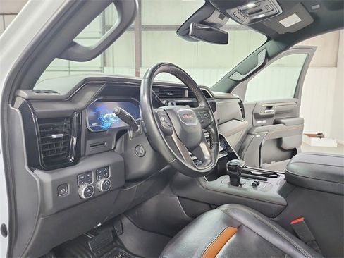 Used 2023 GMC Sierra 1500 AT4 w/ AT4 Preferred Package image 18