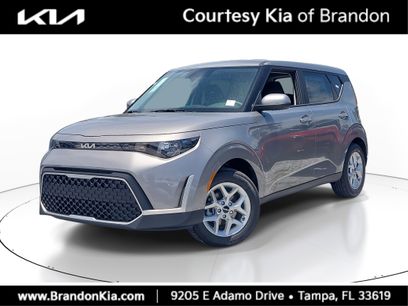 New 2025 Kia Soul LX w/ LX Technology Package
