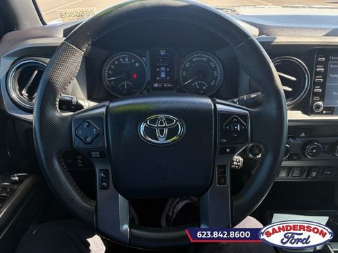 Used 2020 Toyota Tacoma TRD Off-Road w/ Technology Package AWD/4WD image 11