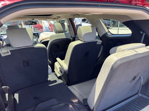 Used 2015 Hyundai Santa Fe Limited w/ Option Group 04 FWD image 34
