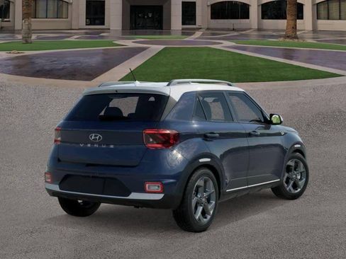 New 2026 Hyundai Venue SEL FWD image 4