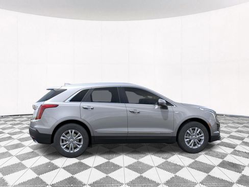 New 2025 Cadillac XT5 Luxury w/ LPO, Floor Liner Package AWD/4WD image 12