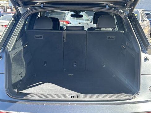 Used 2025 Audi Q5 2.0T Premium image 14