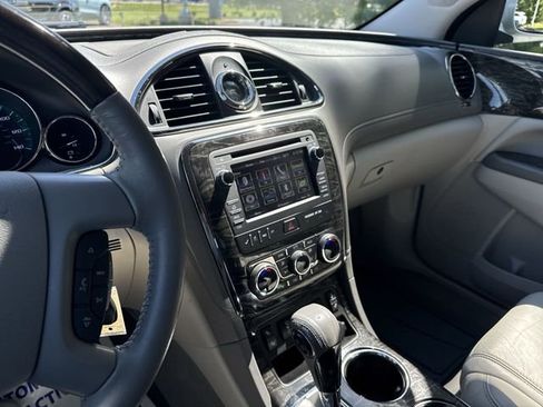Used 2014 Buick Enclave Leather FWD image 22