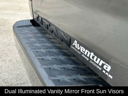 Used 2023 Nissan Titan SV w/ SV Convenience Package image 36