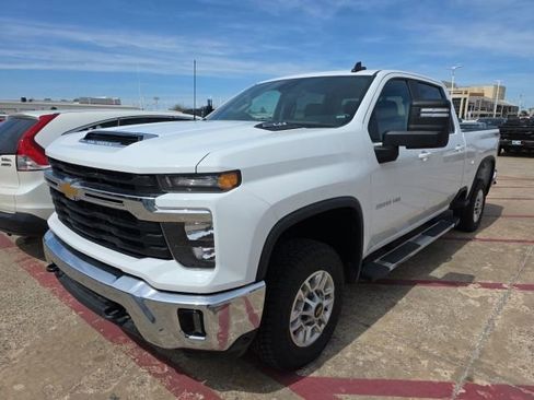Used 2025 Chevrolet Silverado 2500 LT w/ Convenience Package image 1