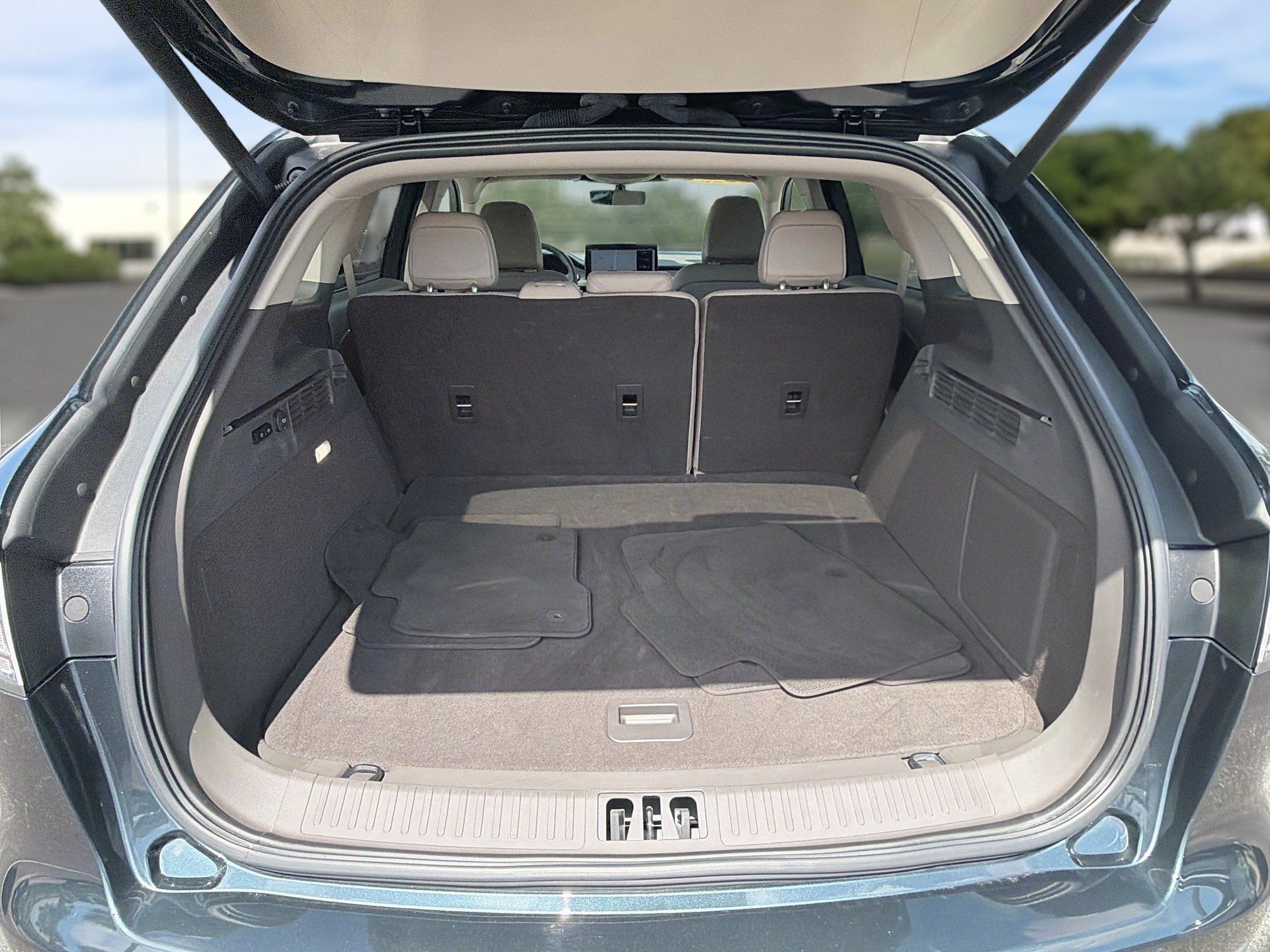 Used 2023 Lincoln Nautilus FWD w/ Premium Package image 26