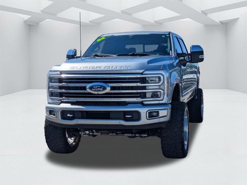 Used 2024 Ford F350 Limited image 7