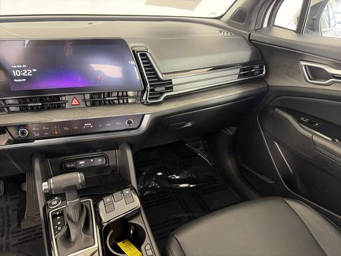 Used 2025 Kia Sportage X-Line w/ Premium Package image 4