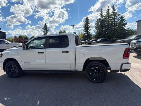 New 2026 RAM 1500 Express AWD/4WD image 18