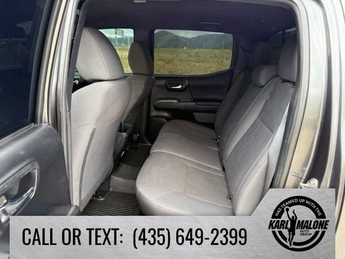 Used 2019 Toyota Tacoma TRD Sport w/ Technology Package RWD image 25