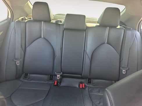 Used 2021 Toyota Camry XSE FWD image 13