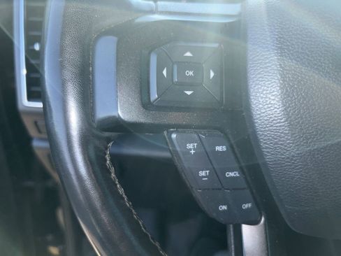 Used 2019 Ford Expedition Limited AWD/4WD image 10