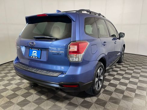Used 2018 Subaru Forester 2.5i Premium w/ All-Weather Package AWD/4WD image 7