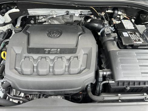 Used 2024 Volkswagen Tiguan S FWD image 10