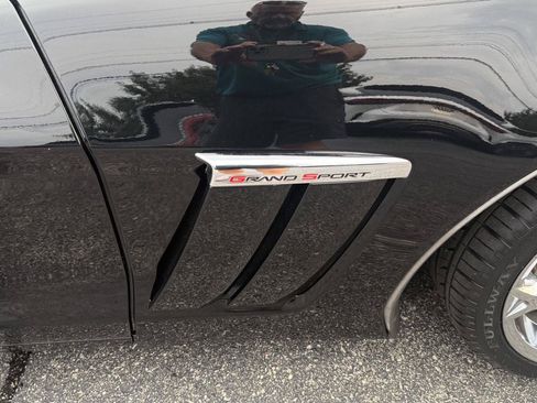 Used 2011 Chevrolet Corvette Grand Sport w/ Preferred Equipment Group RWD image 28