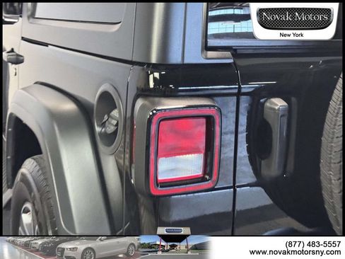 Used 2023 Jeep Wrangler Sport AWD/4WD image 9