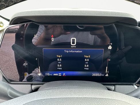 Used 2024 Chevrolet TrailBlazer LT w/ LT Cold Weather Package AWD/4WD image 19