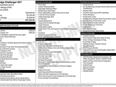 Used 2022 Dodge Challenger SXT image 34