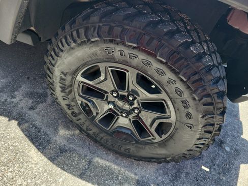 Used 2015 Jeep Wrangler Sport AWD/4WD image 7