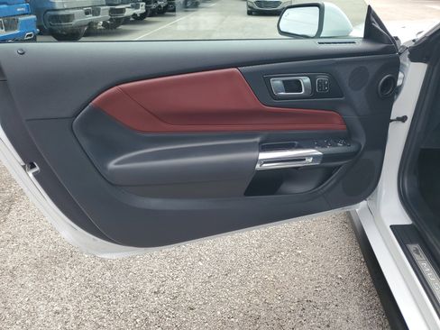 Certified 2025 Ford Mustang GT Premium image 12