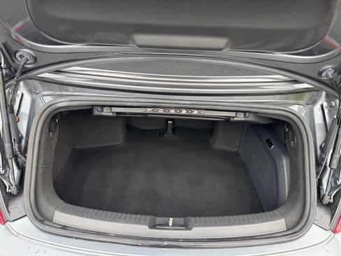 Used 2019 Volkswagen Beetle 2.0T SE FWD image 10