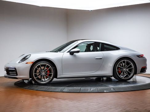 Used 2024 Porsche 911 Carrera S image 2