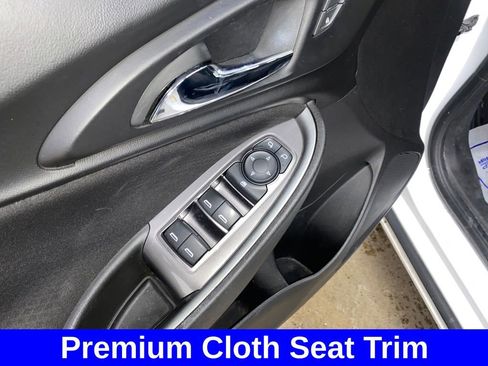 Used 2018 Chevrolet Malibu LS image 10