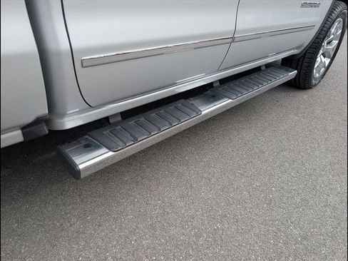 Used 2017 GMC Sierra 1500 SLT w/ SLT Premium Package image 20