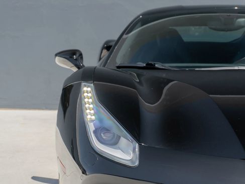 Used 2018 Ferrari 488 GTB RWD image 33