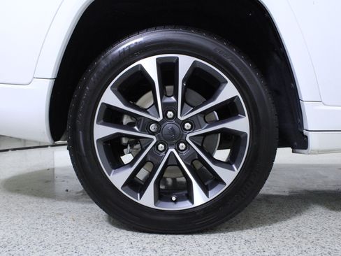 Used 2022 Jeep Grand Cherokee L Overland image 8