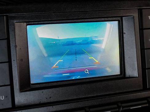 Used 2016 Ford Mustang V6 Coupe 2D image 16