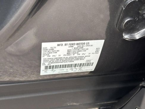 Used 2023 Ford Explorer XLT w/ Equipment Group 202A AWD/4WD image 26